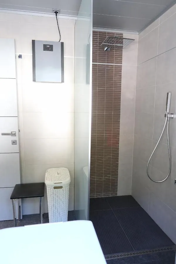 Apartament Sanne Roses 0*,